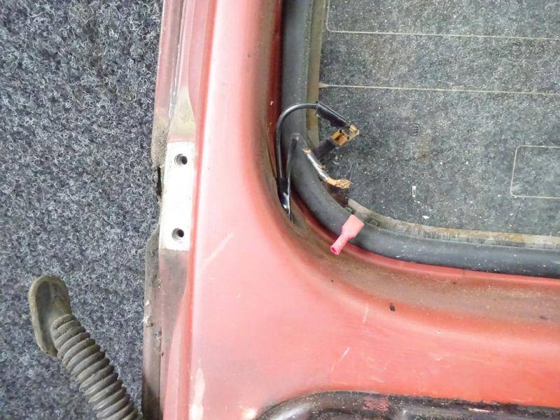 Дверь распашная задняя правая Volkswagen Caddy 2 купить в России