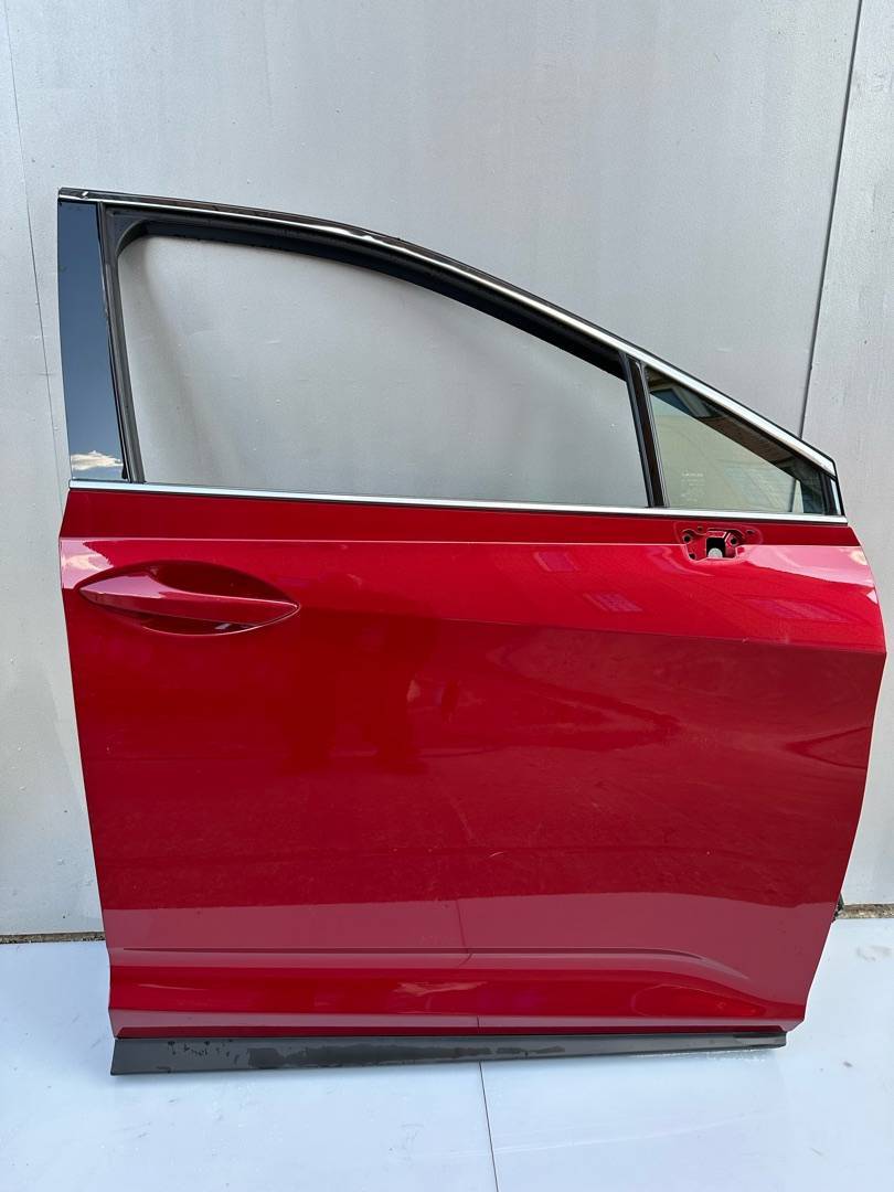 Дверь передняя правая Lexus RX 4 (AL20) купить в Беларуси