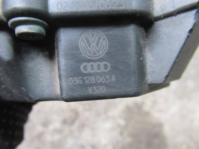 Заслонка дроссельная Volkswagen Passat 5 GP купить в Беларуси