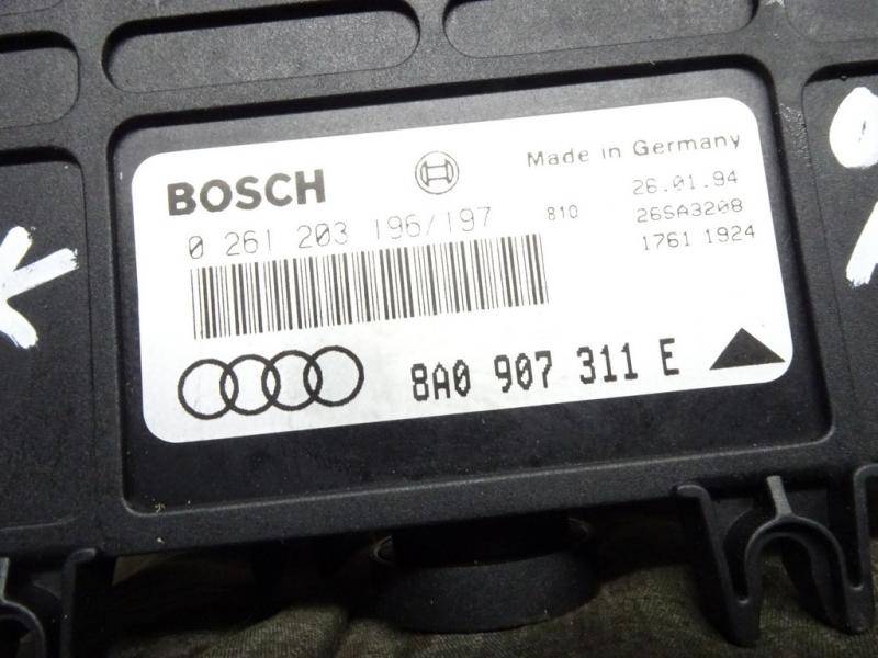 Блок управления двигателем Audi 80 B4 купить в России