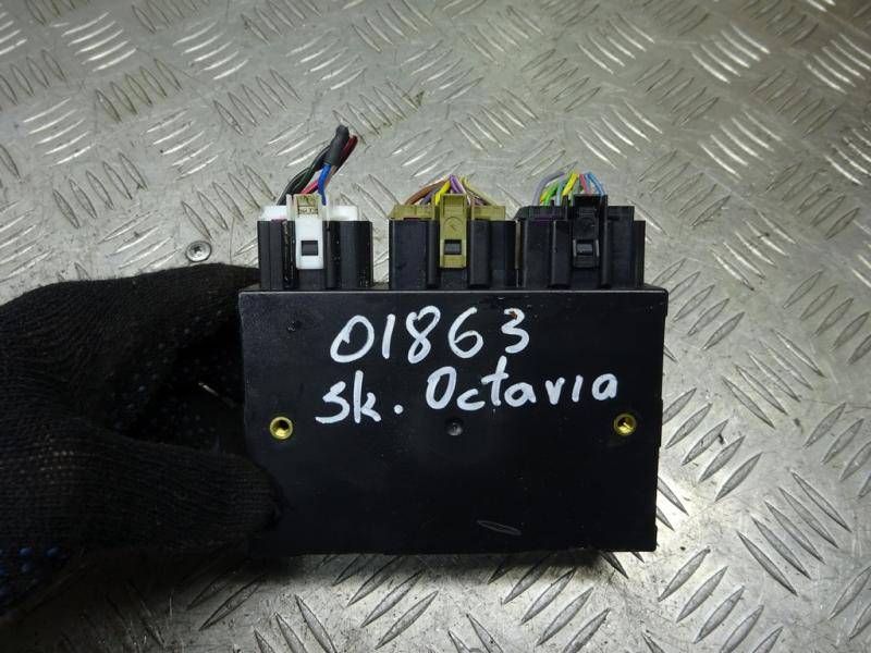Блок комфорта Skoda Octavia 1U купить в Беларуси