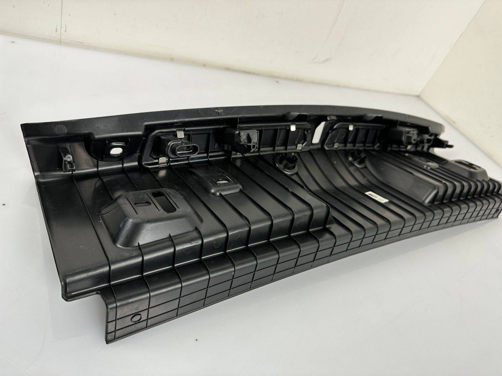 Обшивка багажного отделения BMW 4-Series (F32/F33/F36) купить в России