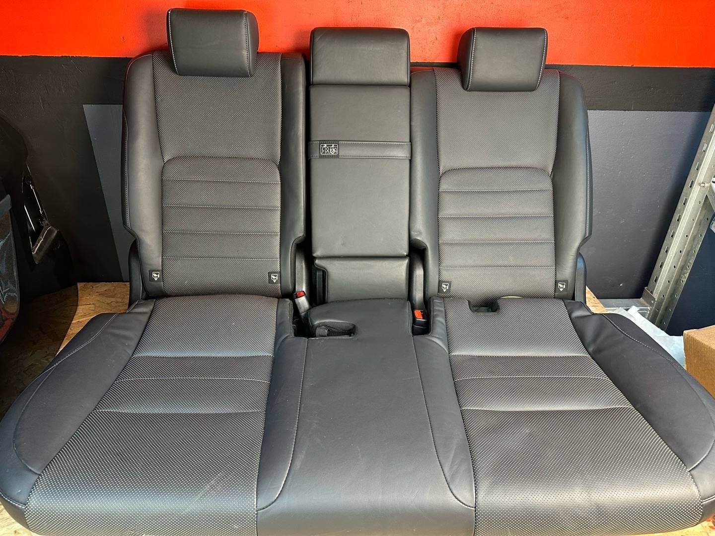 Салон (сидения) комплект Lexus NX купить в России