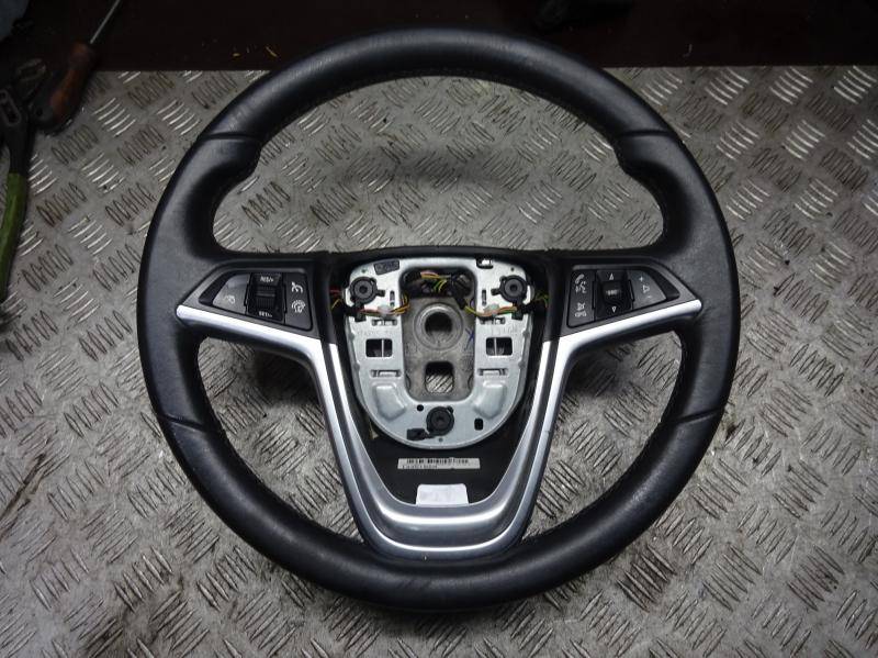 Руль Opel Astra J купить в Беларуси