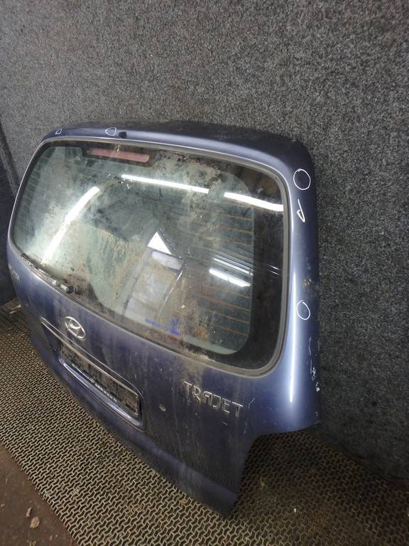 Крышка (дверь) багажника Hyundai Trajet купить в Беларуси