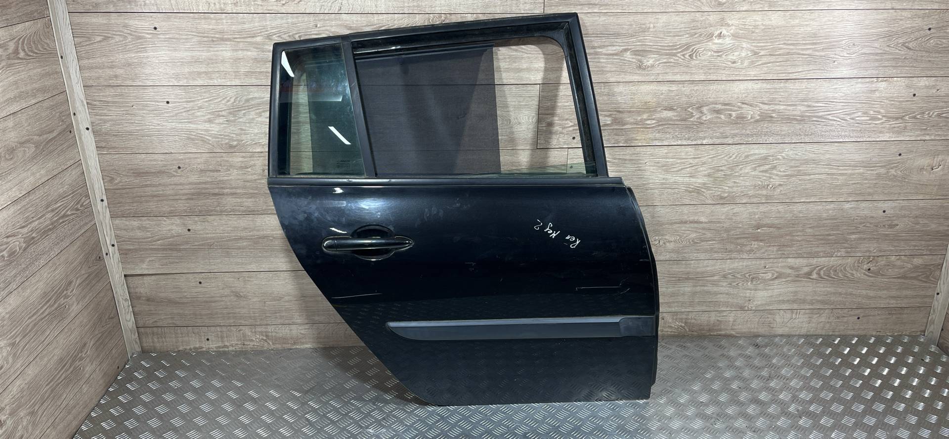 Дверь задняя правая Renault Megane 2 купить в России