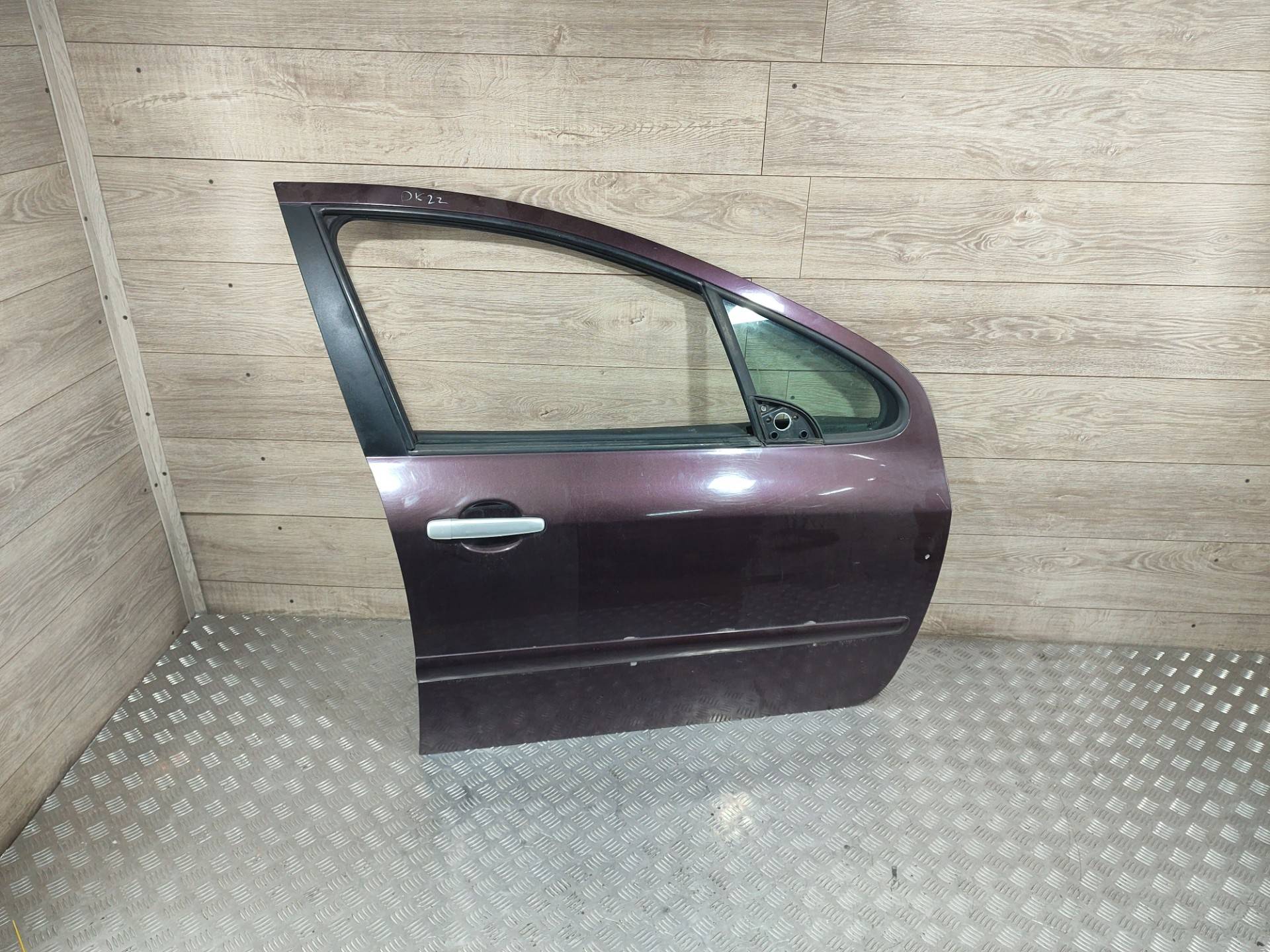 Дверь передняя правая Peugeot 307 купить в России