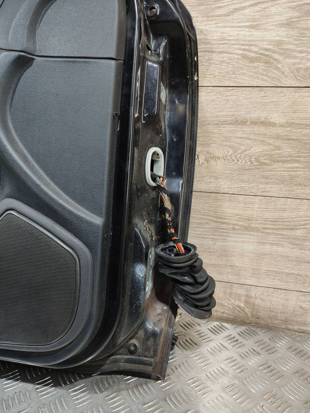 Дверь передняя левая Skoda Octavia 1U купить в России