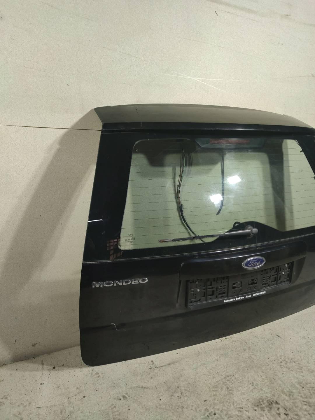 Крышка (дверь) багажника Ford Mondeo 3 купить в Беларуси