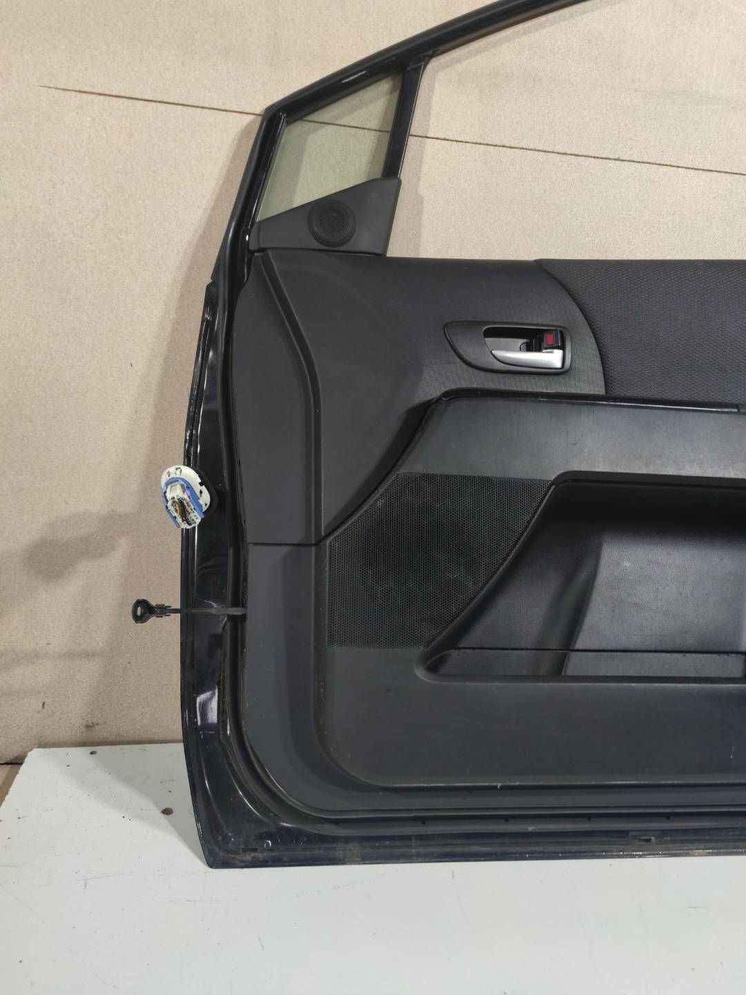 Дверь передняя правая Mazda 5 CR купить в Беларуси
