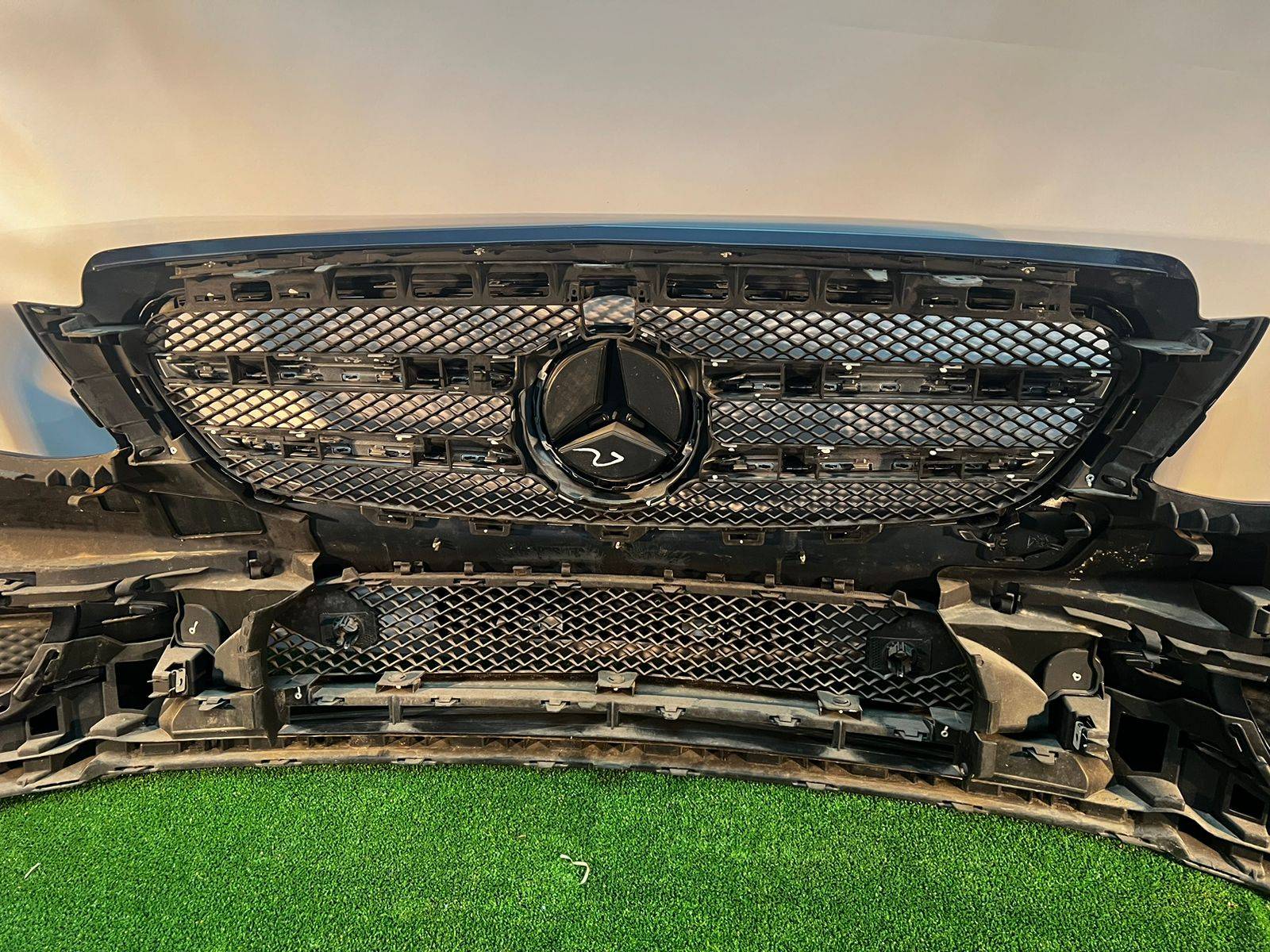 Бампер передний Mercedes E-Class (W213/C238) купить в России