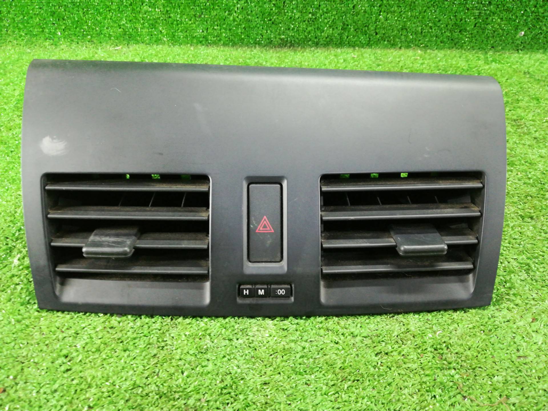 Дефлектор обдува салона к Mazda 3, 2010, купить | DT-294770. Фото #2