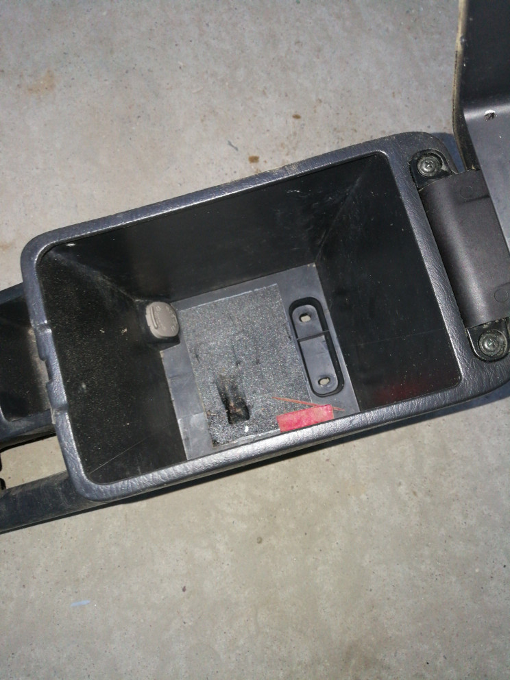 Подлокотник к Toyota Matrix, 2005, купить | DT-03100. Фото #2