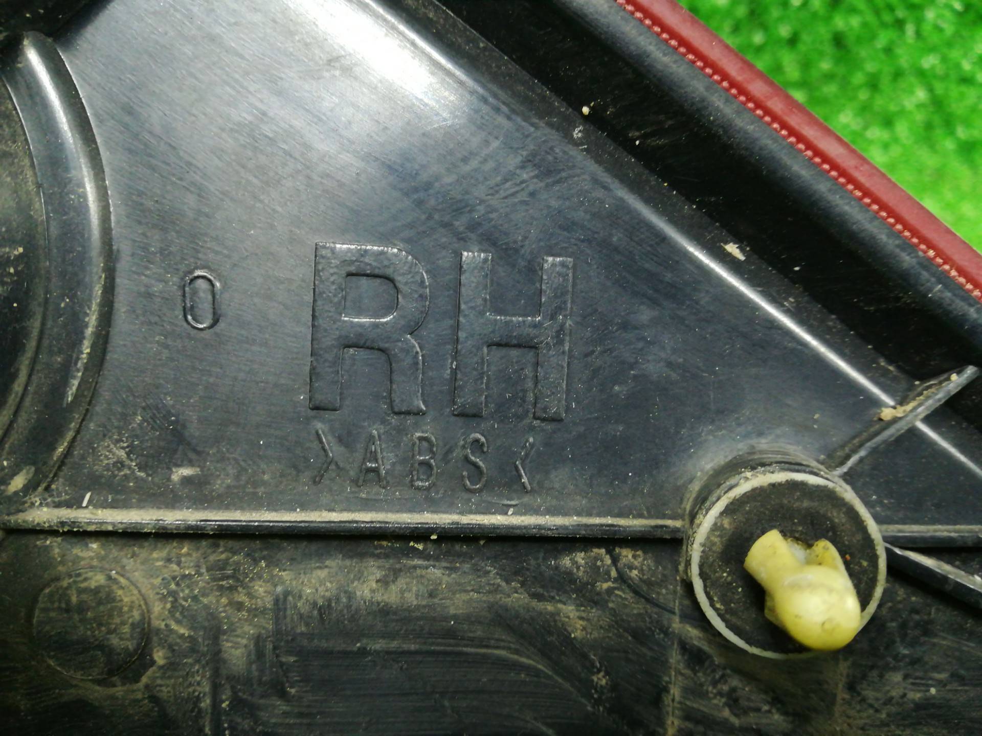 Фонарь крышки багажника правый к SsangYong Rodius 0983050, 2007, купить | DT-299017. Фото #4