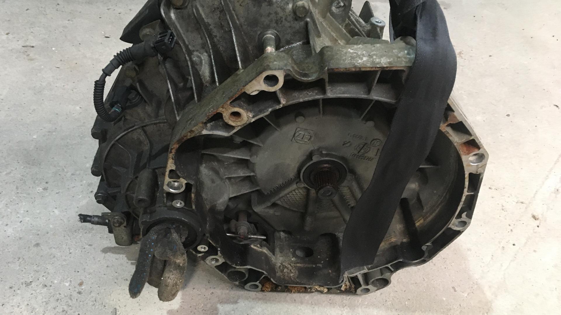 Vt2 вариатор. Mini cooper 1. Замена масла в акпп мини купер r56. 6 вариатор. Вариатор мини купер.