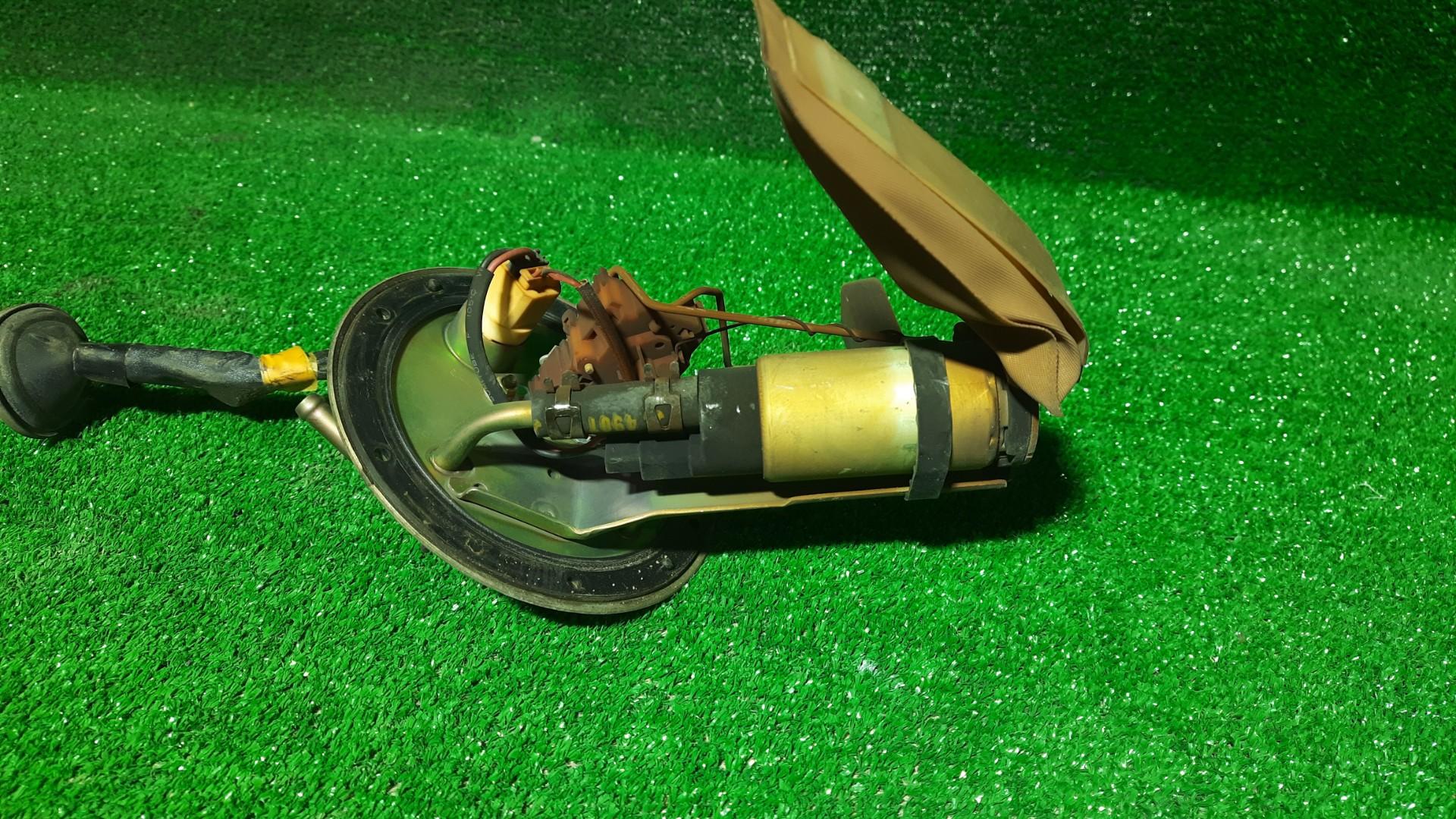 Топливный насос mazda 323 bf мотор e3-e5. Бензонасос мазда 323. Бензонасос мазда 323 bg. Бензонасос мазда 323. Прокладка топливного насоса мазда 323.