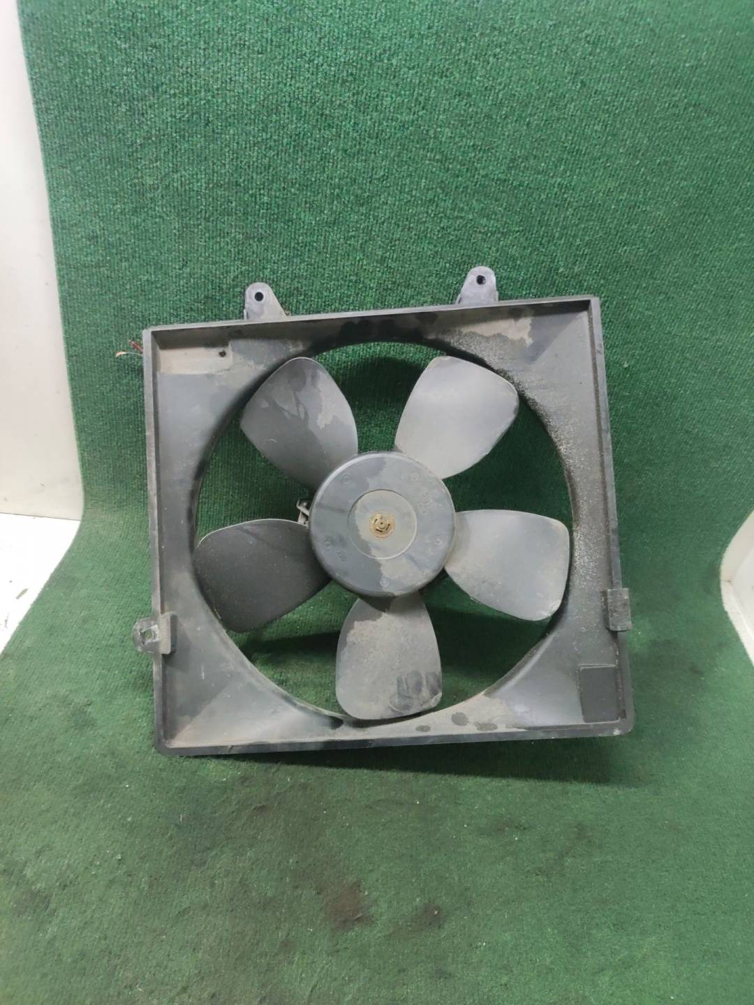 Вентилятор радиатора основного - KIA Carnival / Sedona (1998-2006)