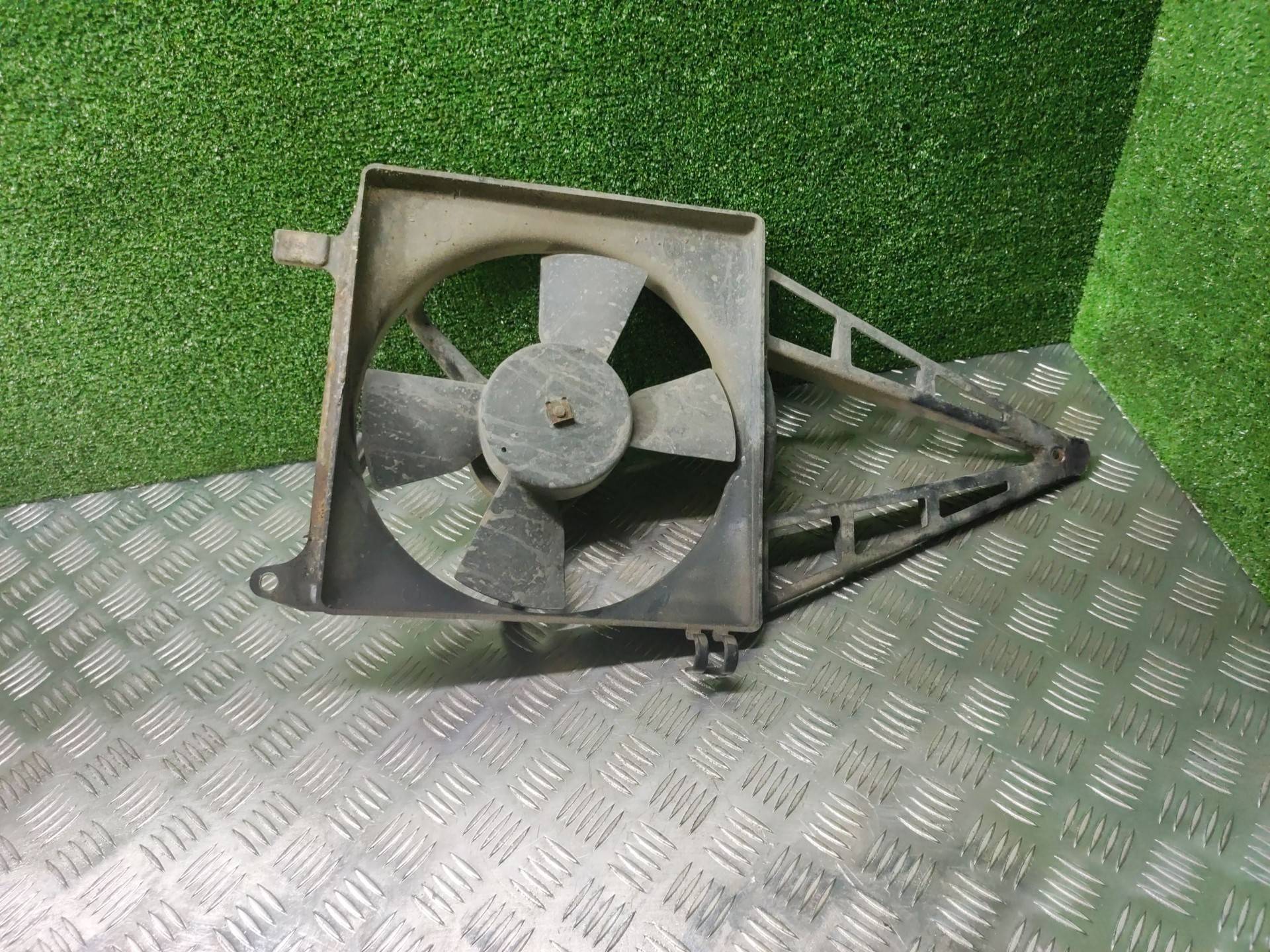Вентилятор радиатора основного - Opel Vectra A (1988-1995)