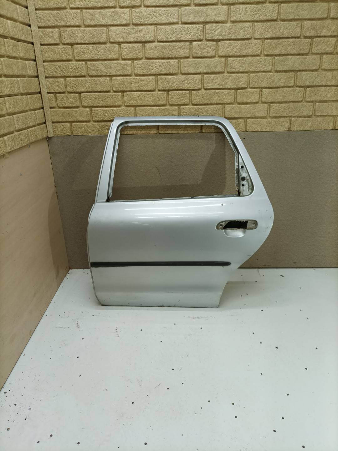 Дверь боковая - Ford Mondeo 2 (1996-2000)