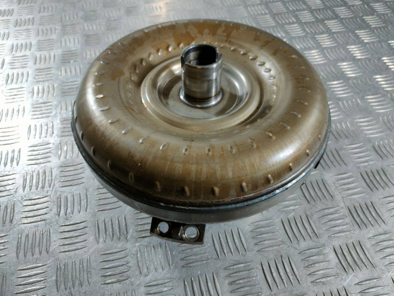 Бублик кпп. Гидротрансформатор шевроле круз 1. Бублик кпп. Sem 650b гидротрансформатор. Бублик на 30.