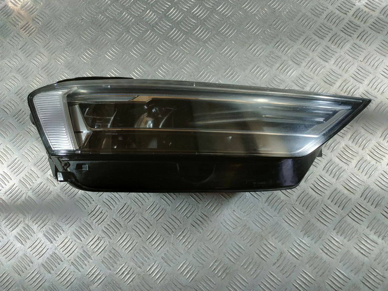 Фара правая Audi A8 D5 2019 OEM 4N0941034