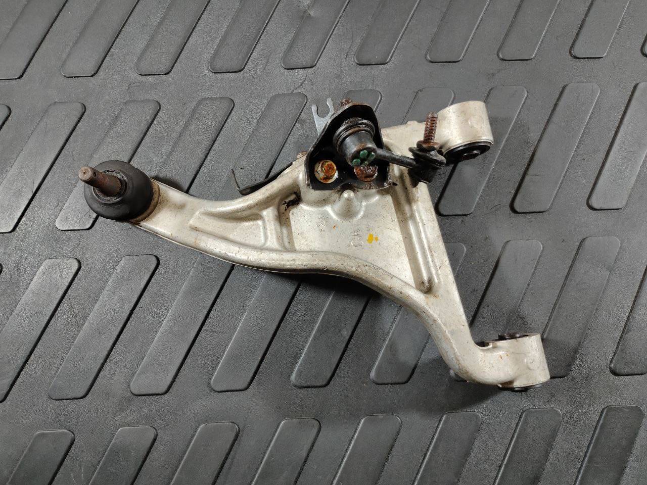 Рычаг задний правый Nissan Murano Z50 2006 OEM 55501CA000