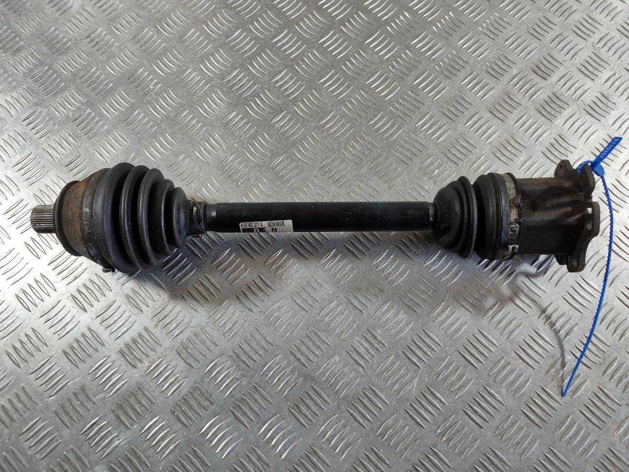 Полуось передняя левая (приводной вал, ШРУС) Audi S8 D3 2005 OEM 4E0407271N