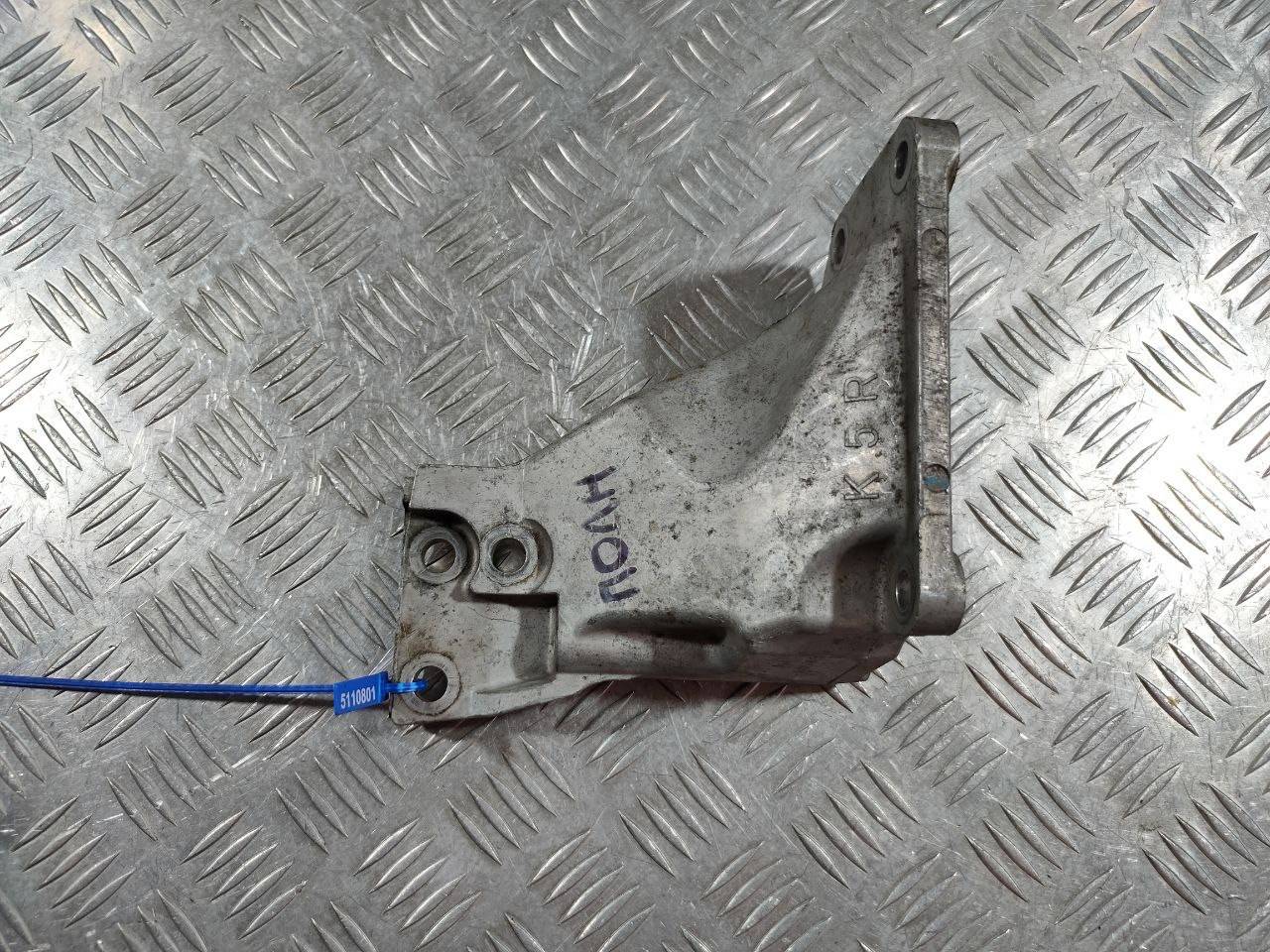 Кронштейн двигателя Infiniti EX 1 поколение 2010 OEM 11232-JK500, 11232JK50A