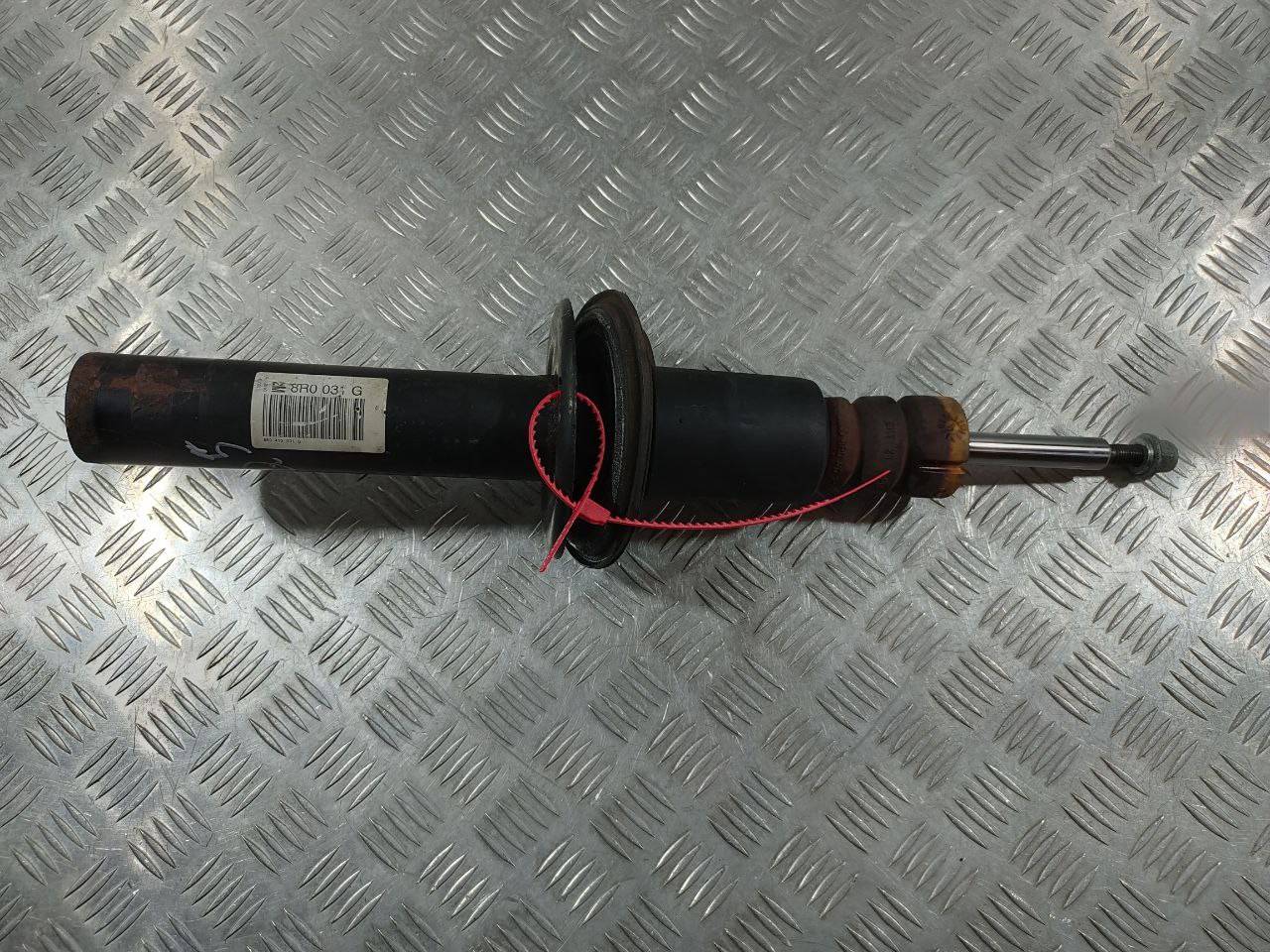 амортизатор передний Audi Q5 8R 2011 OEM 8R0413031F, 8R0031G