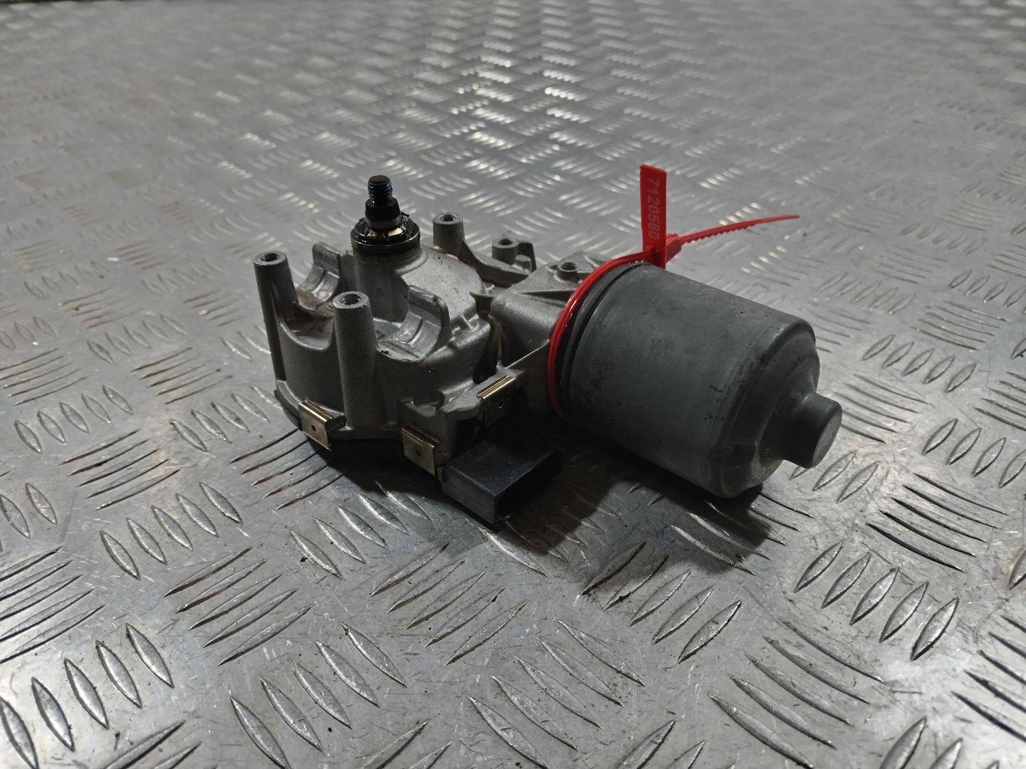 Моторчик передних стеклоочистителей (дворников) Audi A8 D4/4H 2012 OEM 4H1955119C