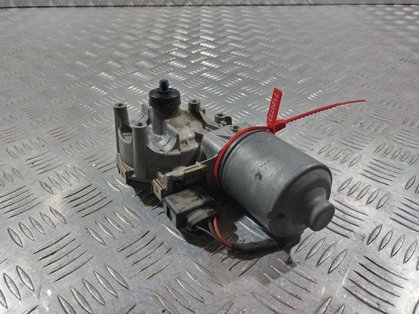 Моторчик передних стеклоочистителей (дворников) Audi A8 D4/4H 2012 OEM 4H1955119C