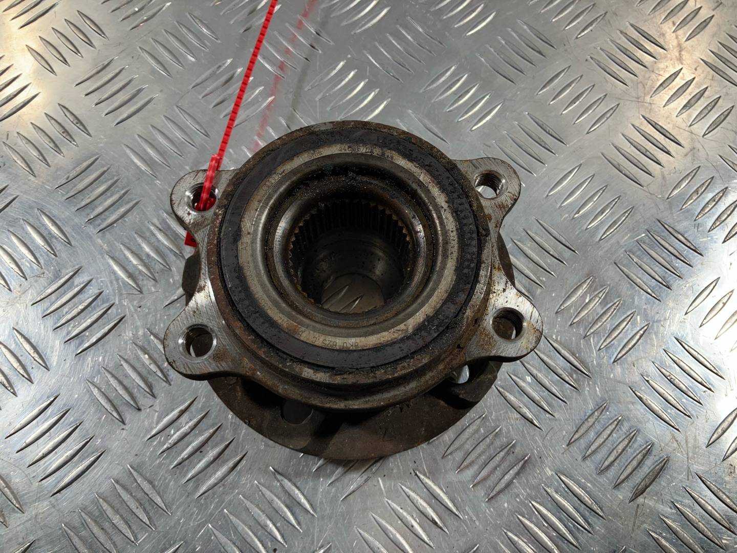ступица Audi A7 4G 2018 OEM 8K0407615B