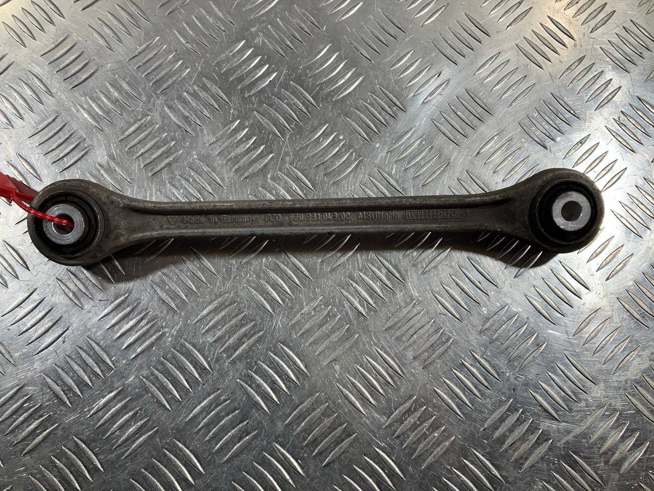рычаг задний Porsche Panamera 970 2012 OEM 97033104300