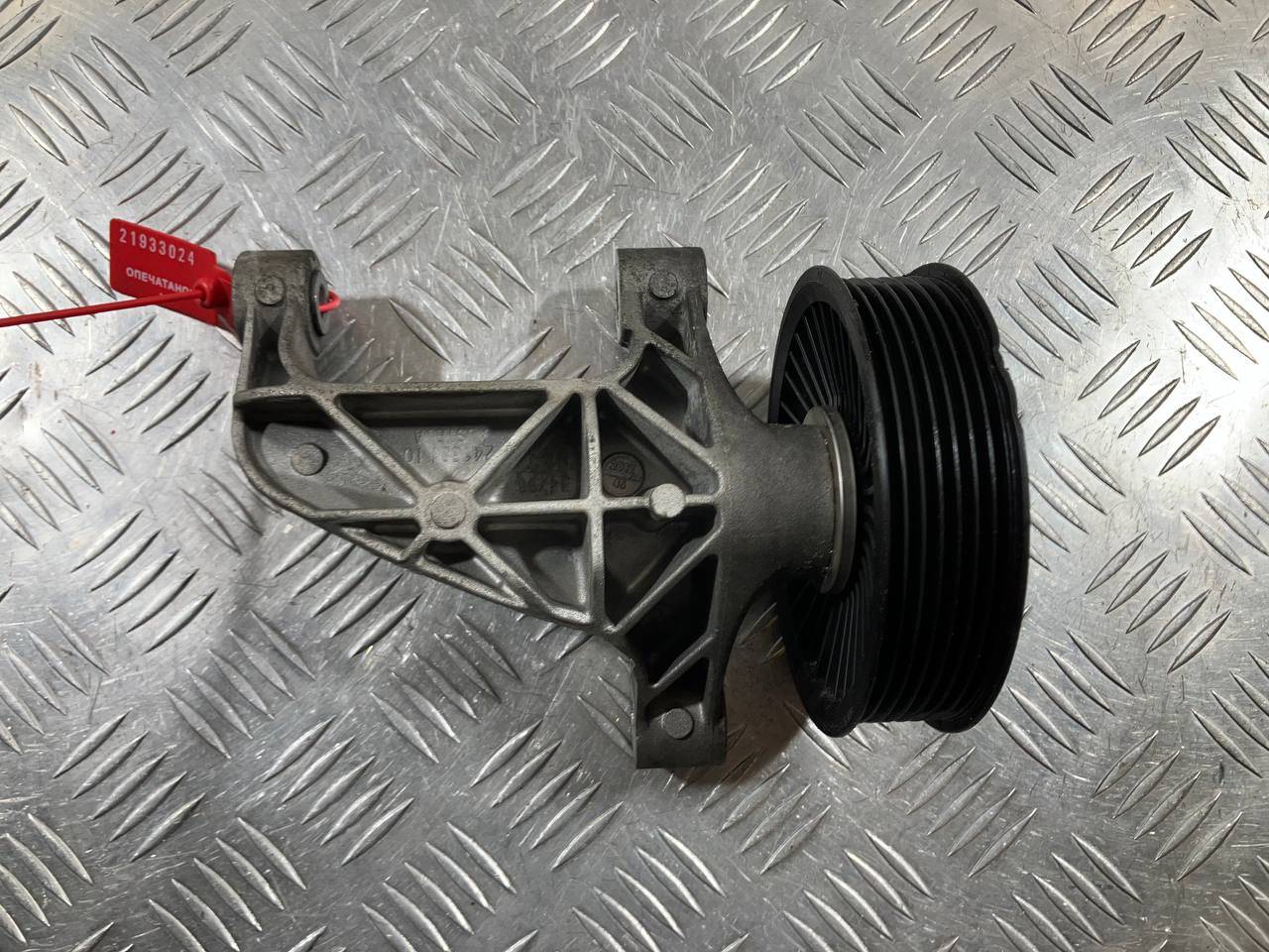 Натяжитель BMW 7 F01/F02 [рестайлинг] 2014 OEM 7567337