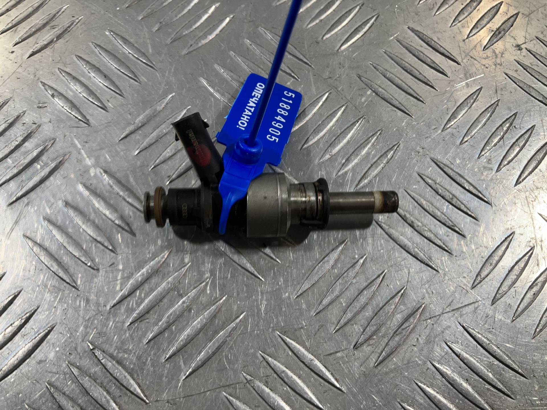 Форсунка Audi A7 4G 2014 OEM 06E036P, 06E906036P