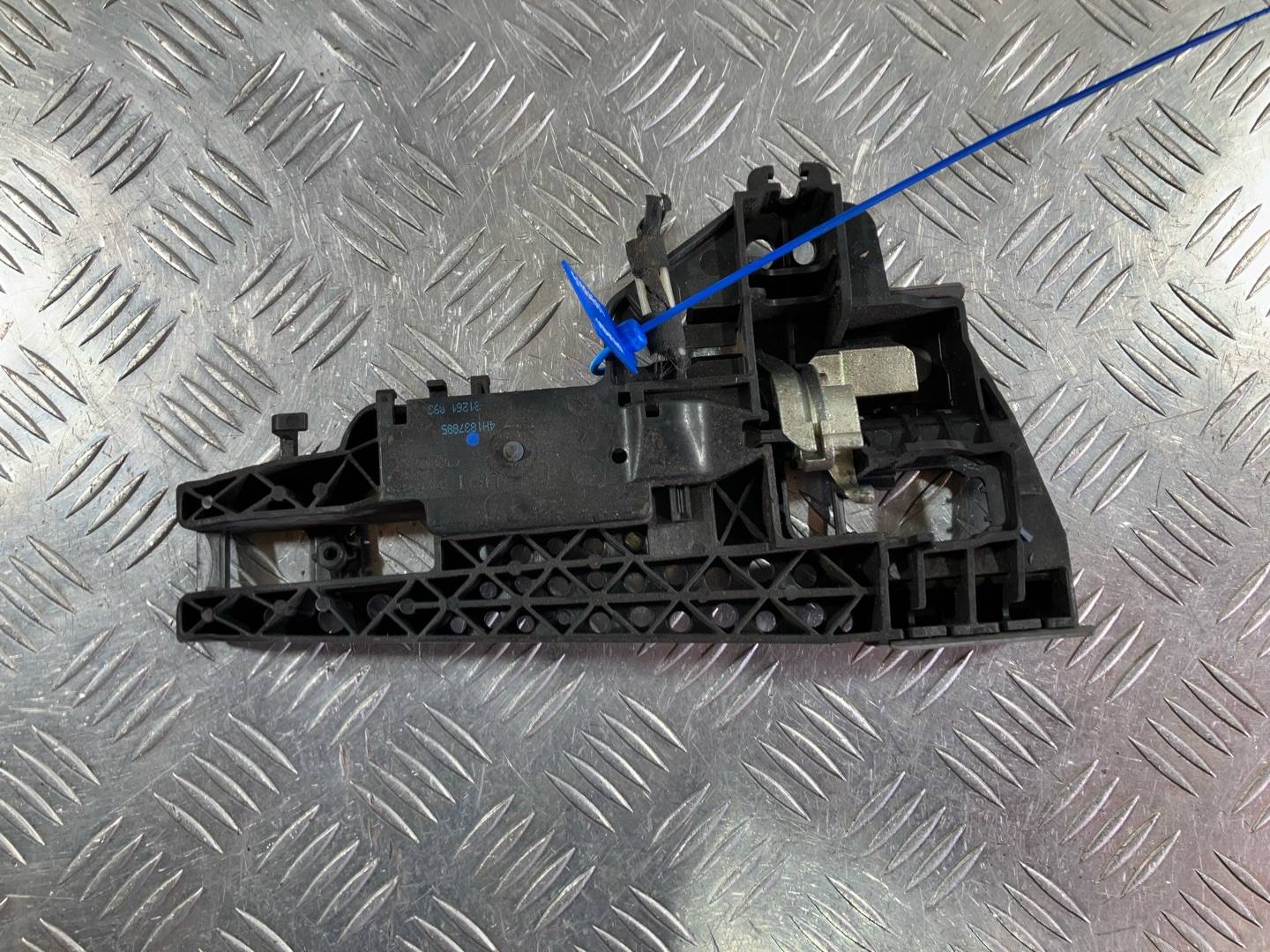 скелет ручки двери Audi A7 4G 2012 OEM 4H1837885