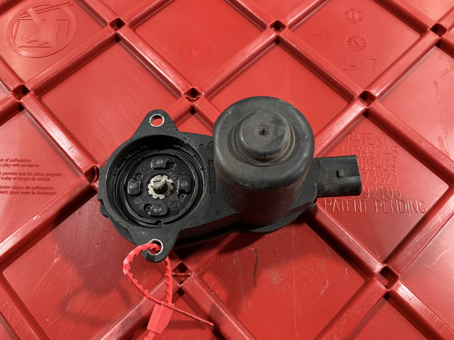 Моторчик ручника (стояночного тормоза) Audi A7 4G 2012 OEM 4H0615405AF, 4H0615406AF, 4H0998281