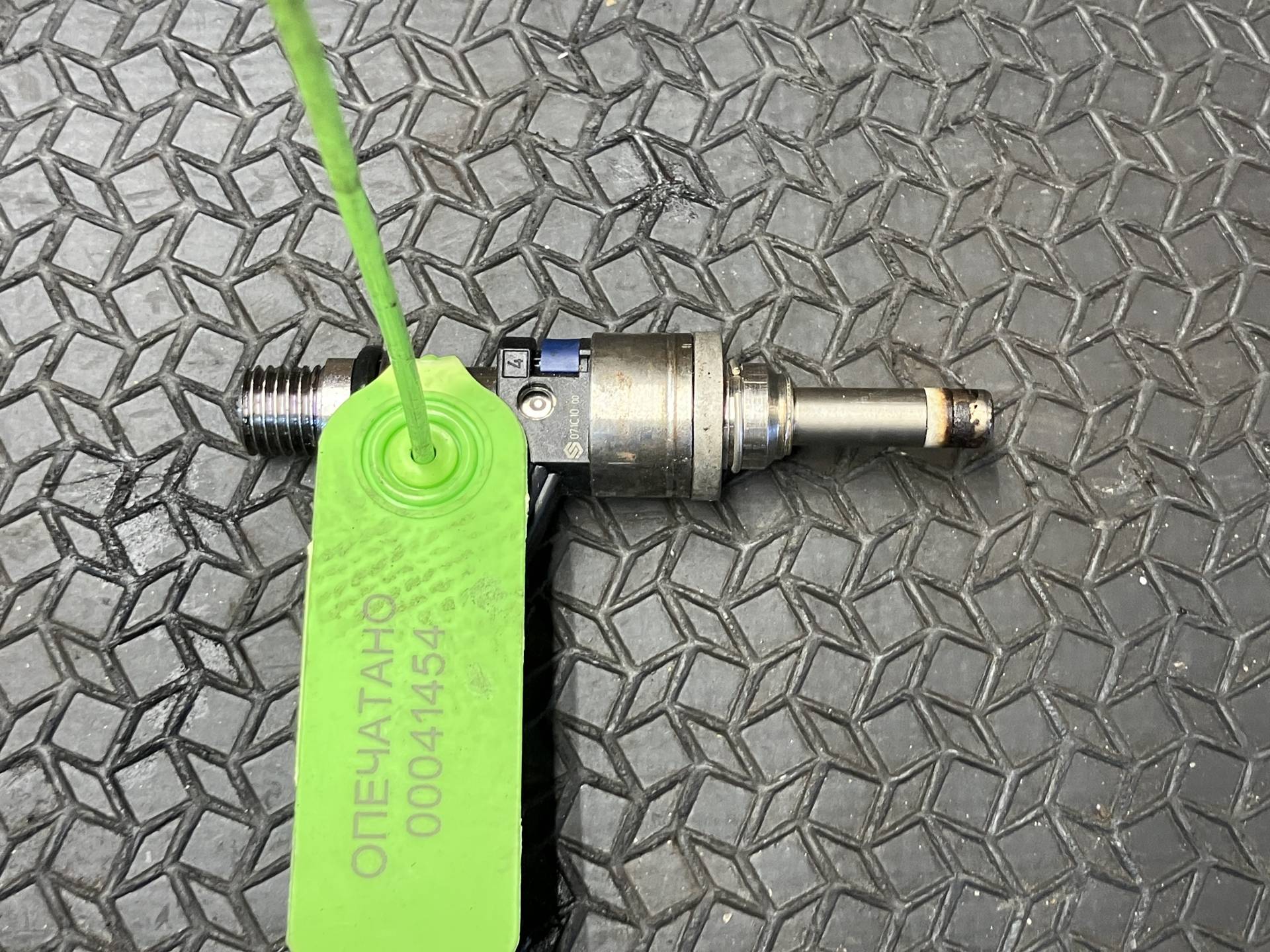 Форсунка Porsche Cayenne 958 2010 OEM 94811012821, 103507512