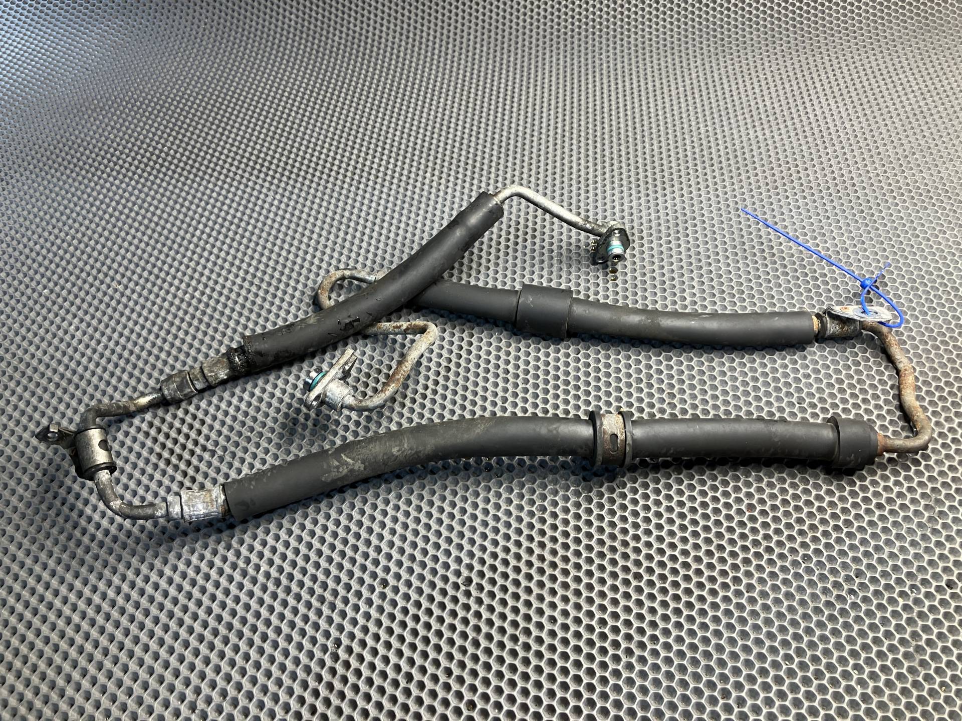 Шланг гидроусилителя Audi A8 D4/4H 2012 OEM 4H1422893BG, 4H1422893AF, 4H1422893, 4H0422893AF