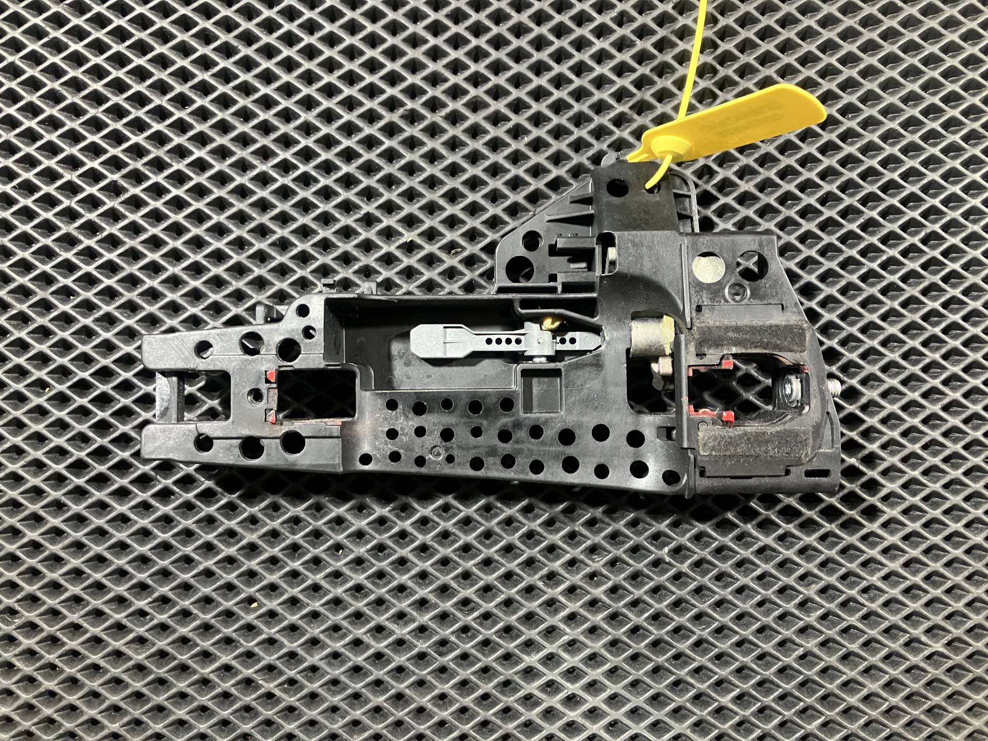скелет ручки двери Audi A7 4G 2012 OEM 4H0837886