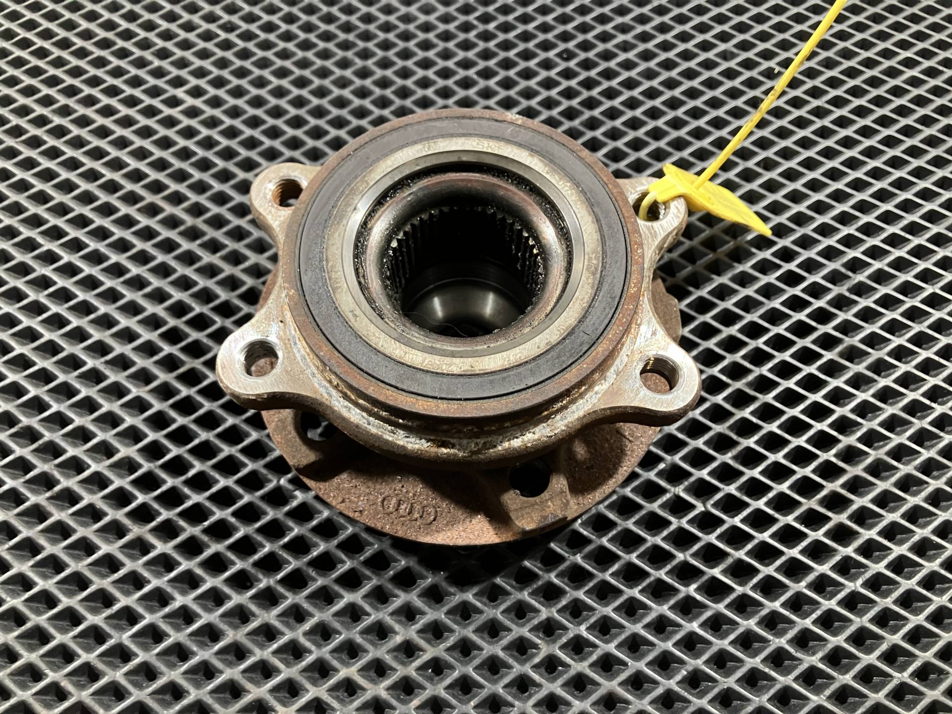 ступица Audi A8 D4/4H 2017 OEM 8K0407615B