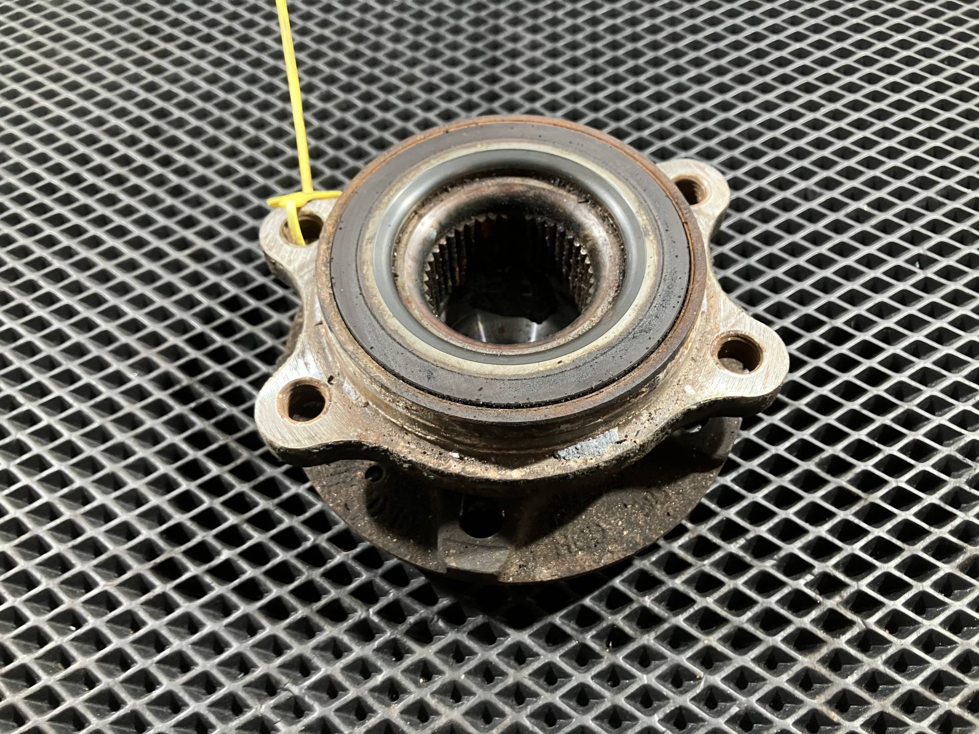 ступица Audi A8 D4/4H 2017 OEM 8K0407615B