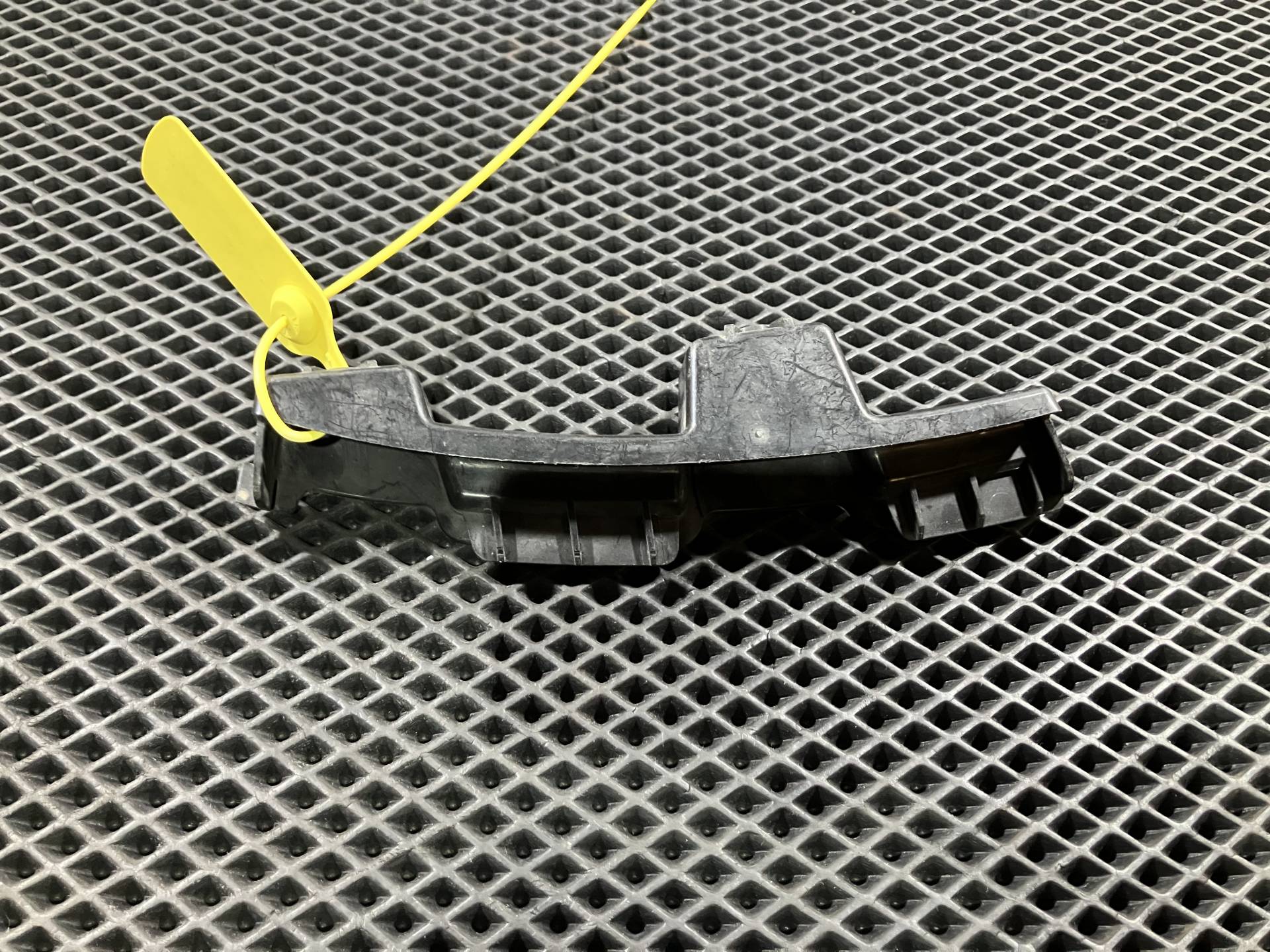 кронштейн крепления бампера заднего Audi A8 D4/4H 2012 OEM 4H0807366A