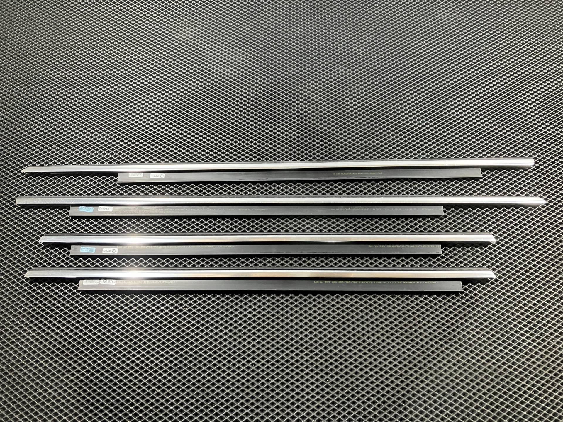 Молдинг двери Audi RS7 4G 2011 OEM 4G8853283B, 4G8853284B, 4G8853763B, 4G8853764B