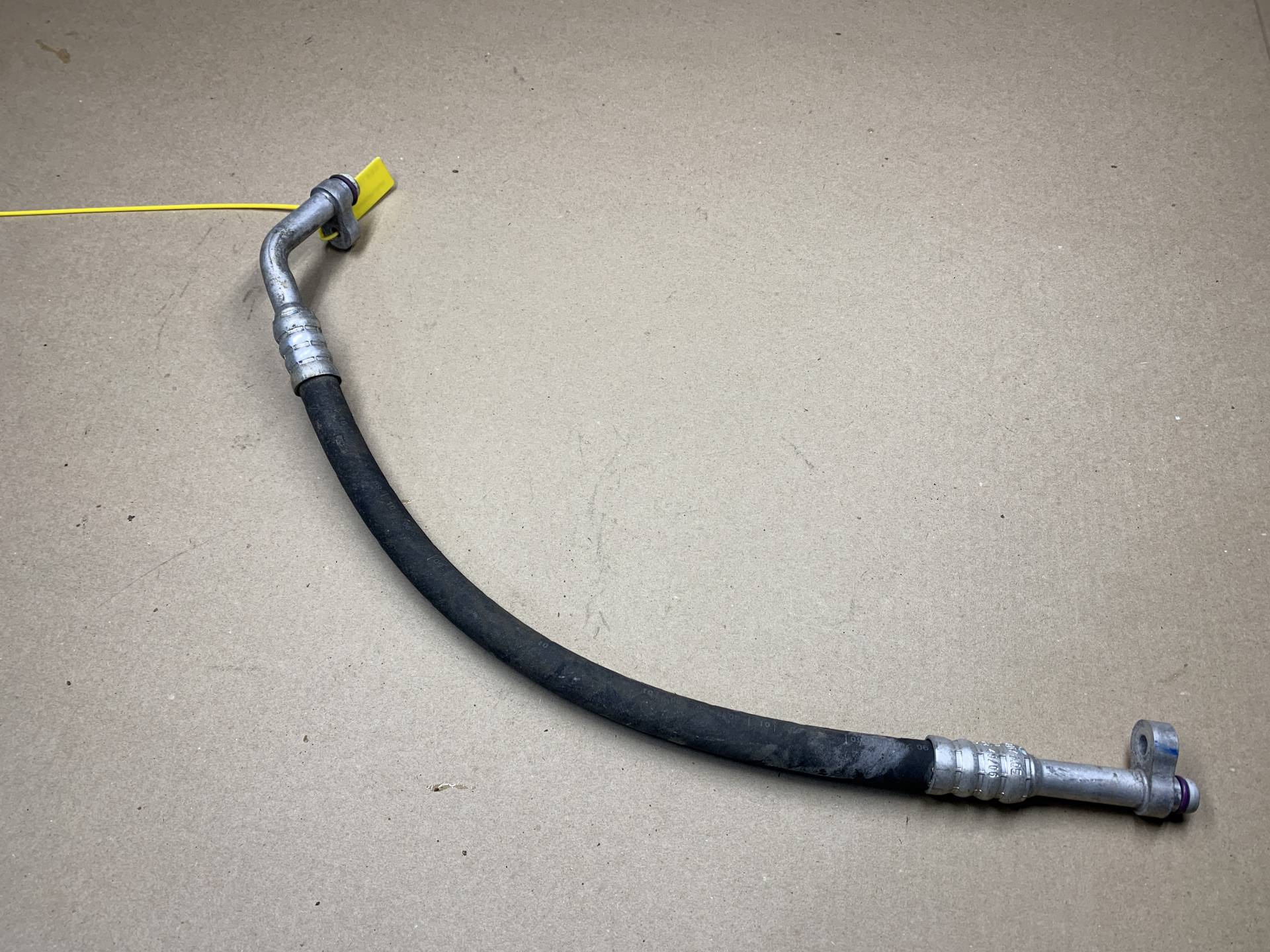 Трубка кондиционера Audi A8 D3/4E 2008 OEM 4E0260701AE