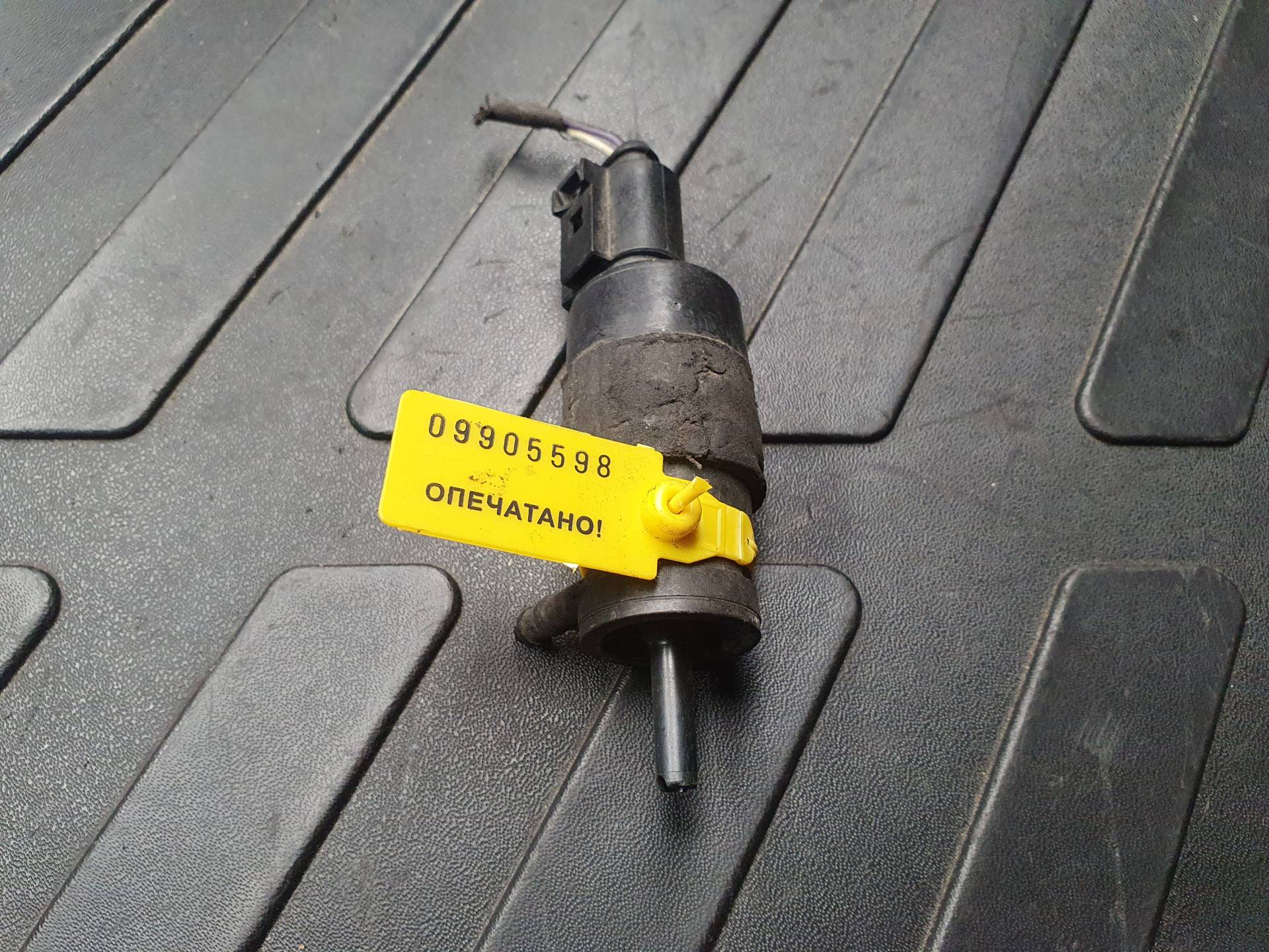 Насос (моторчик) омывателя стекла переднего Audi A7 4K 2011 OEM 1K5955651