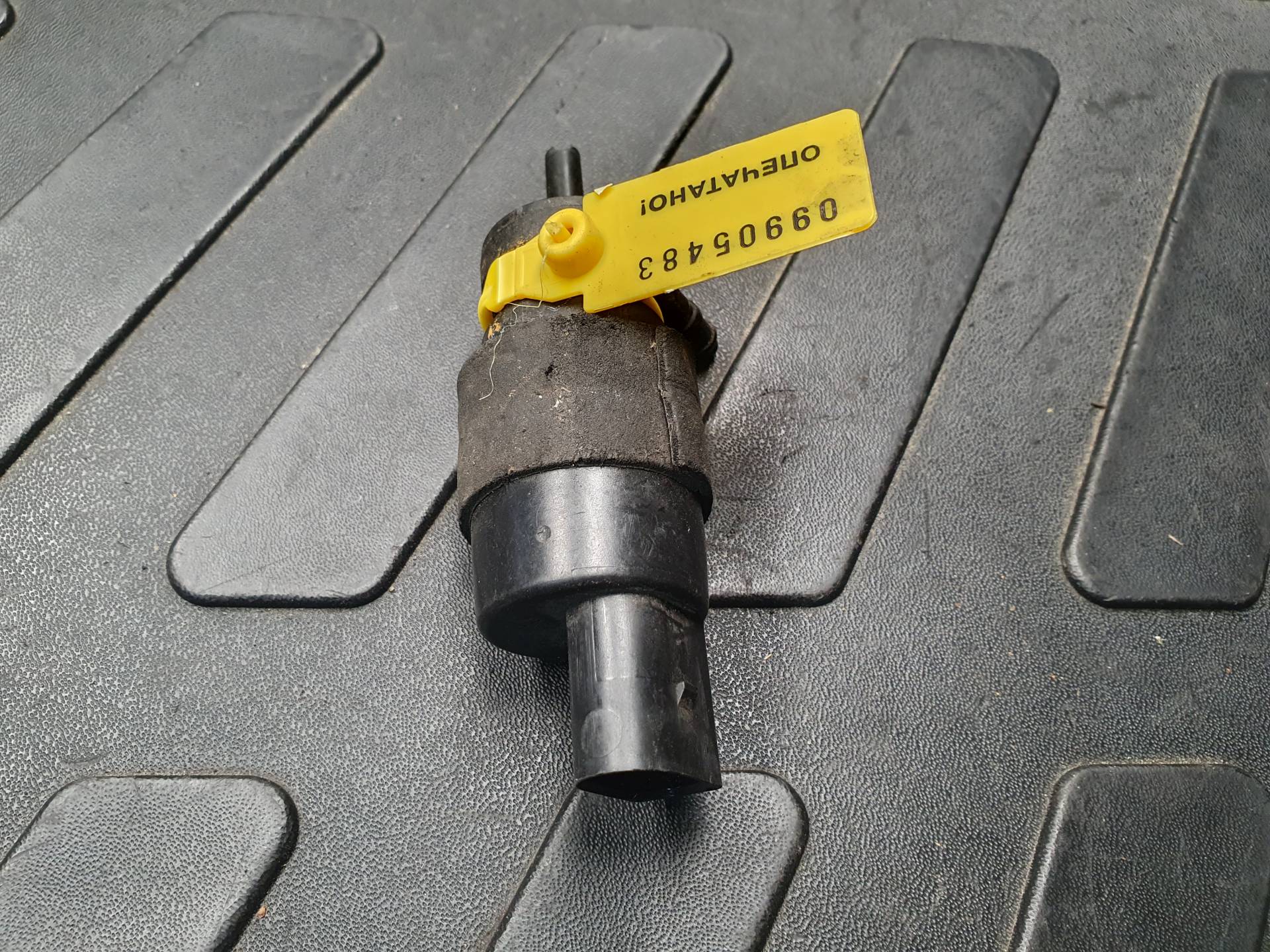 Насос (моторчик) омывателя стекла переднего Audi A7 4K 2014 OEM 1K5955651