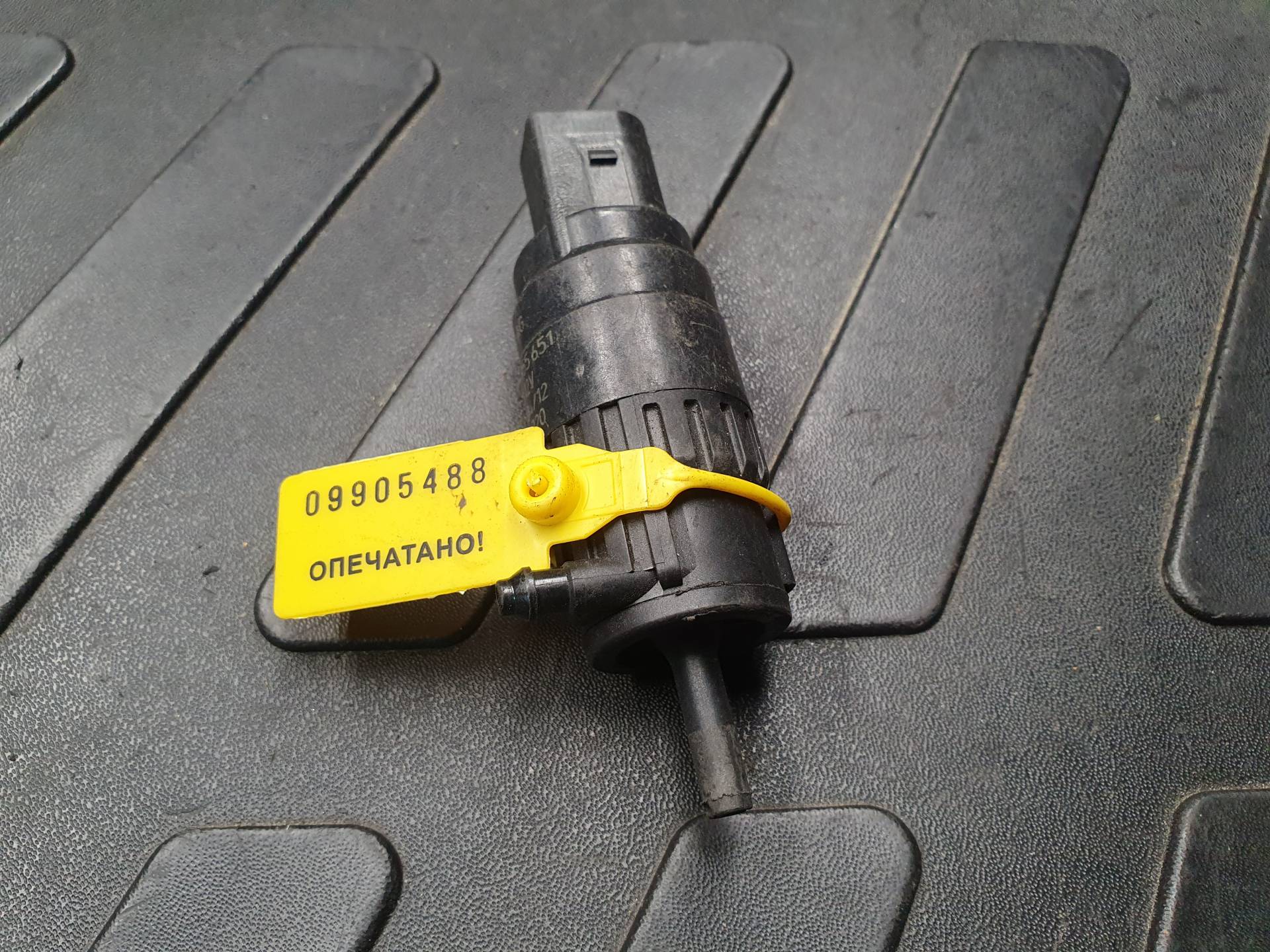 Насос (моторчик) омывателя стекла переднего Audi A7 4K 2012 OEM 1K5955651
