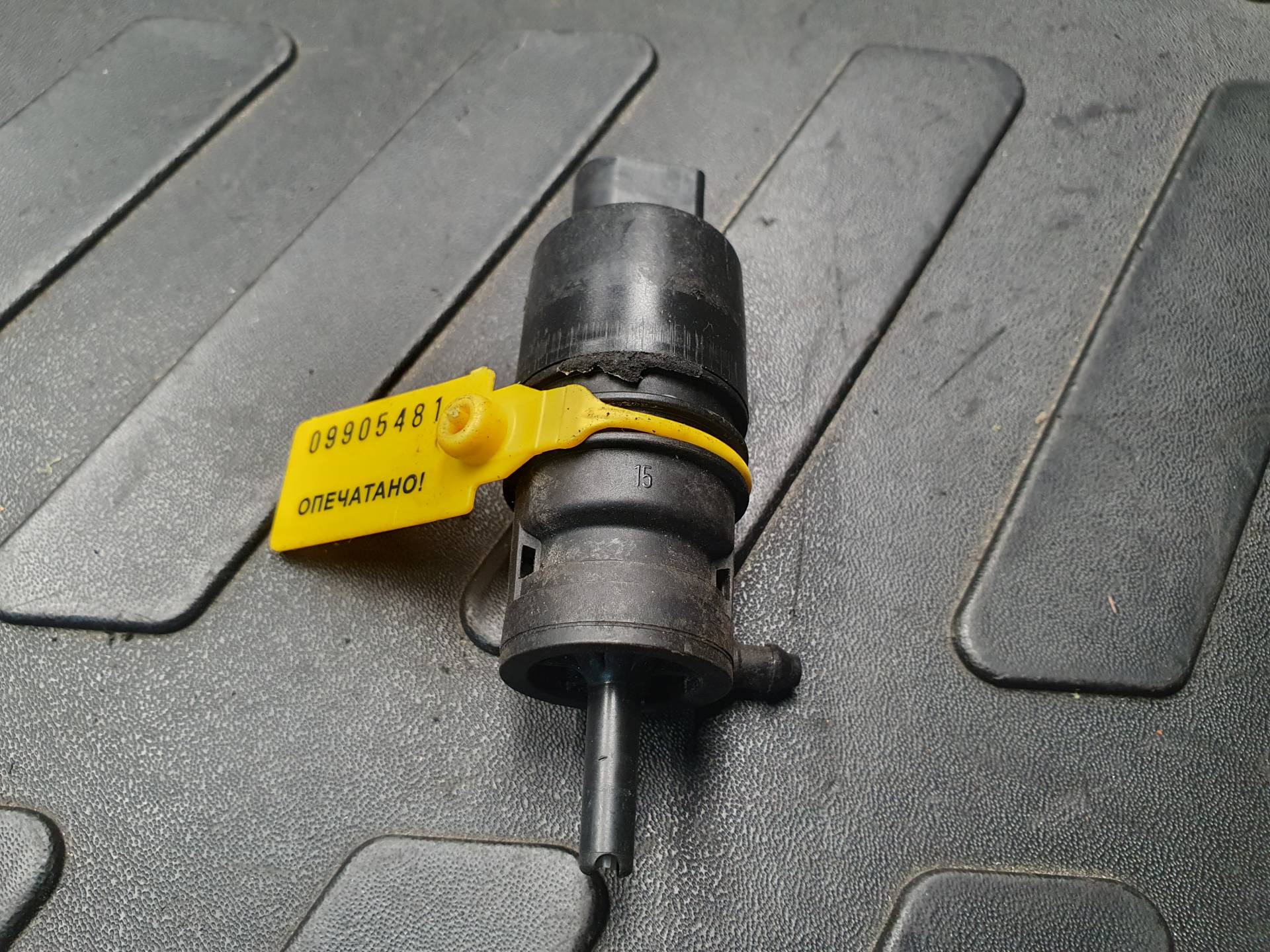 Насос (моторчик) омывателя стекла переднего Audi A7 4K 2009 OEM 1K5955651