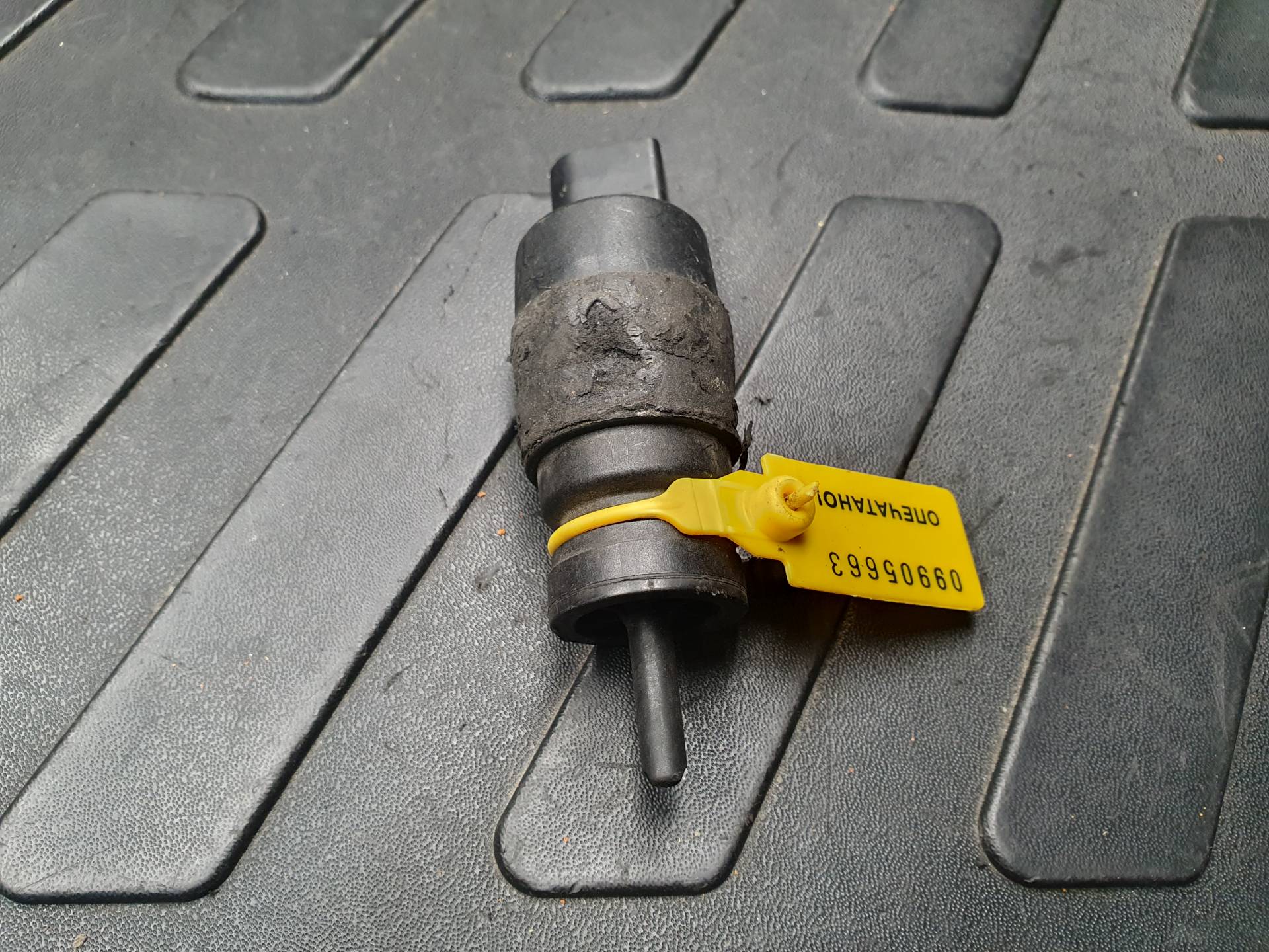 Насос (моторчик) омывателя стекла переднего Audi A7 4K 2004 OEM 1J5955651